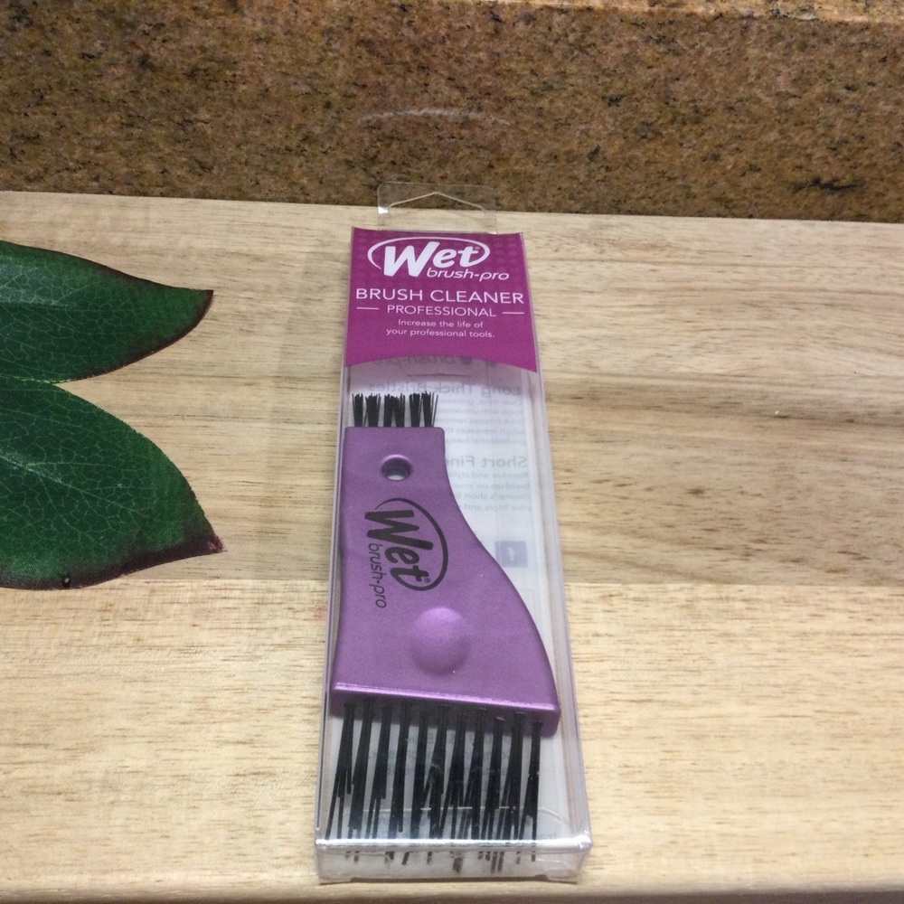 New Wet Brush Cleaner
